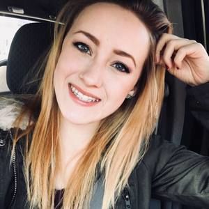 Meet your Posher, Abby